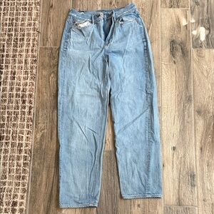 Light Blue Women's Relaxed Fit Jeans